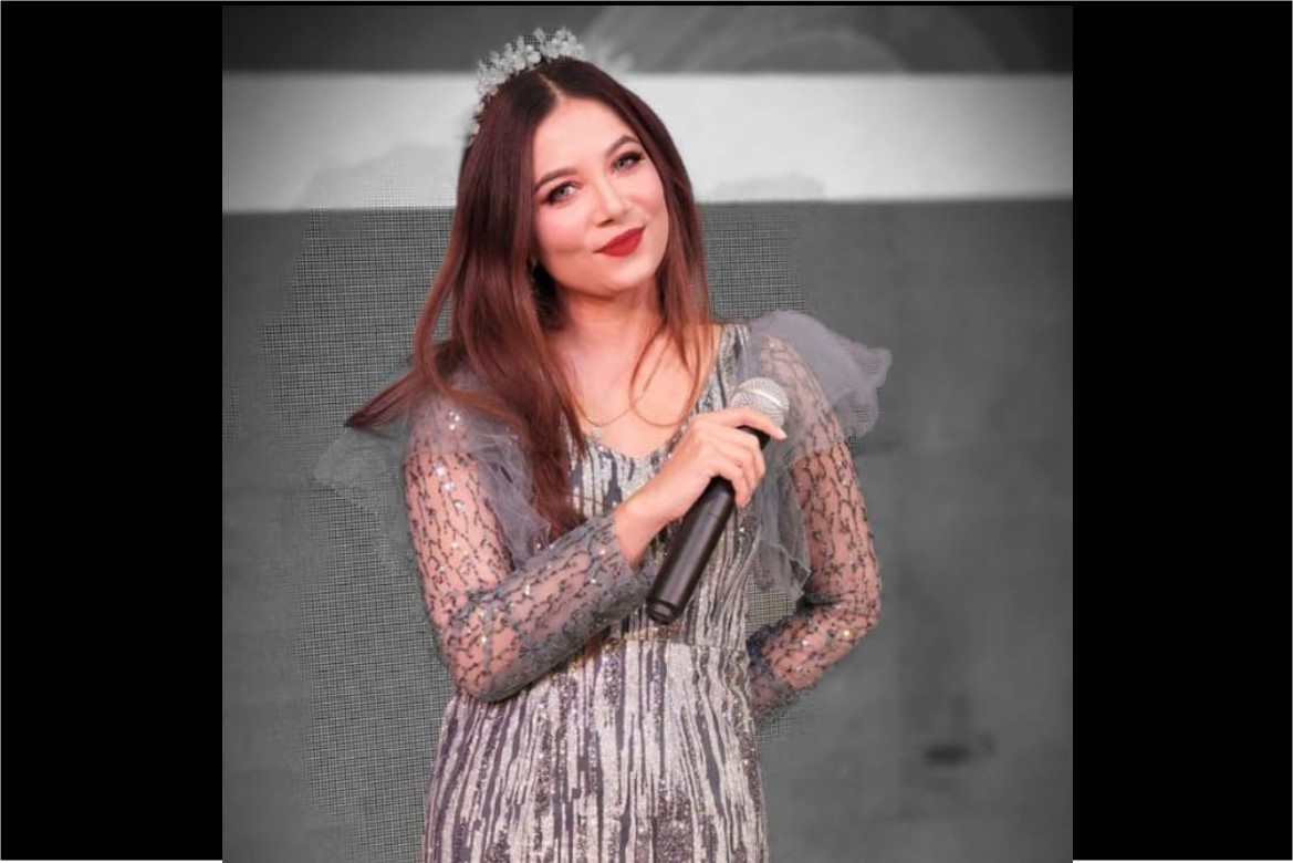 professional event hostess in agra